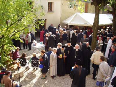 Après la consécration de l'église...